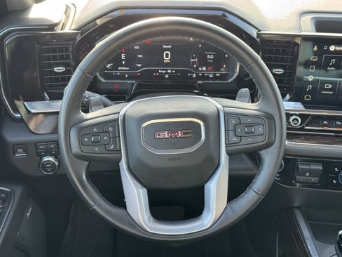 Used 2025 GMC Sierra 1500 Elevation w/ Elevation Premium Package AWD/4WD image 12