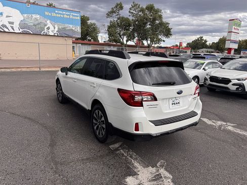 Used 2017 Subaru Outback 2.5i Limited AWD/4WD image 5