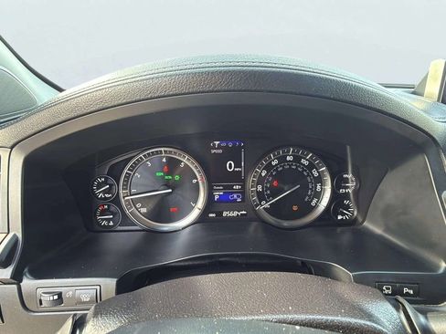 Used 2016 Lexus LX 570 4WD image 10