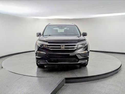 Used 2016 Honda Pilot Touring image 9