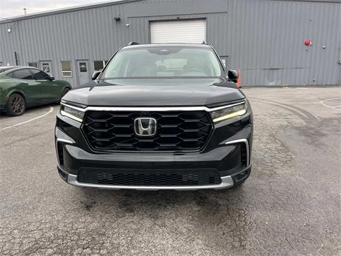 Used 2023 Honda Pilot Elite image 8