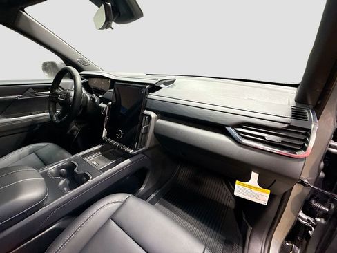 New 2026 GMC Acadia Elevation w/ Black Edition FWD image 33