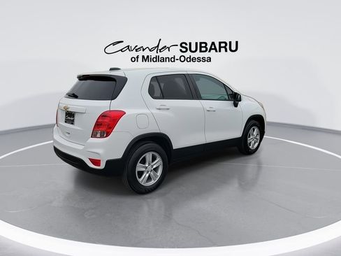 Used 2022 Chevrolet Trax LS w/ Tint and Cruise Package FWD image 8