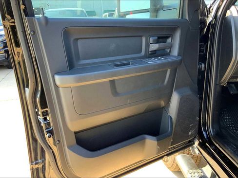 New 2026 RAM 2500 Tradesman w/ Chrome Appearance Group image 10