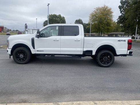 New 2026 Ford F350 Lariat w/ Black Appearance Package image 4