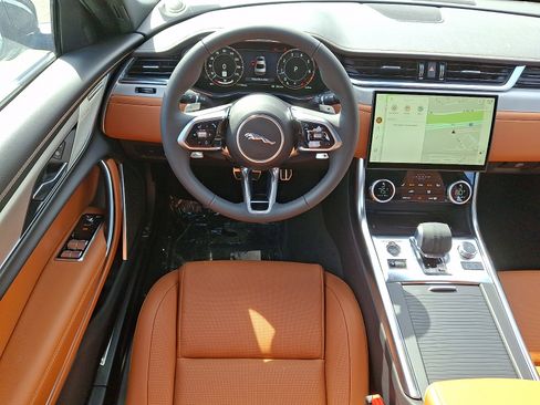 New 2024 Jaguar XF R-Dynamic SE image 4