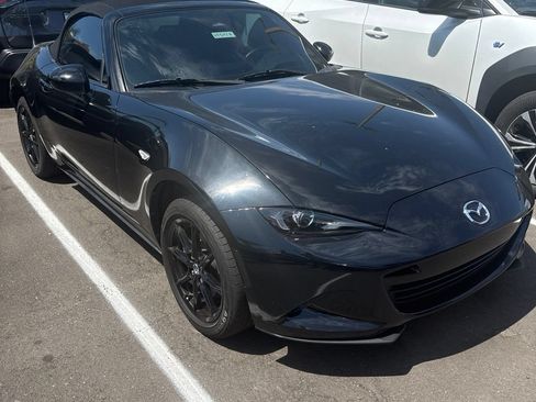 Used 2024 MAZDA MX-5 Miata Sport RWD image 2