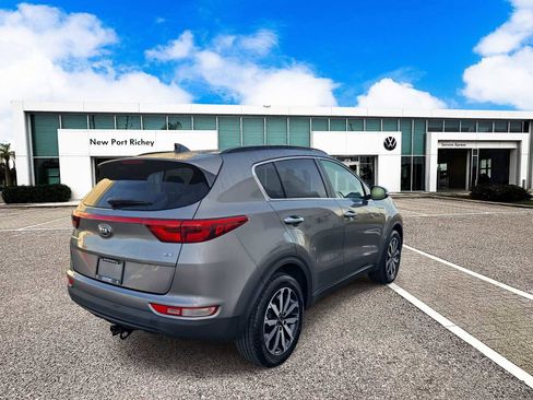 Used 2018 Kia Sportage EX w/ EX Premium Package image 8