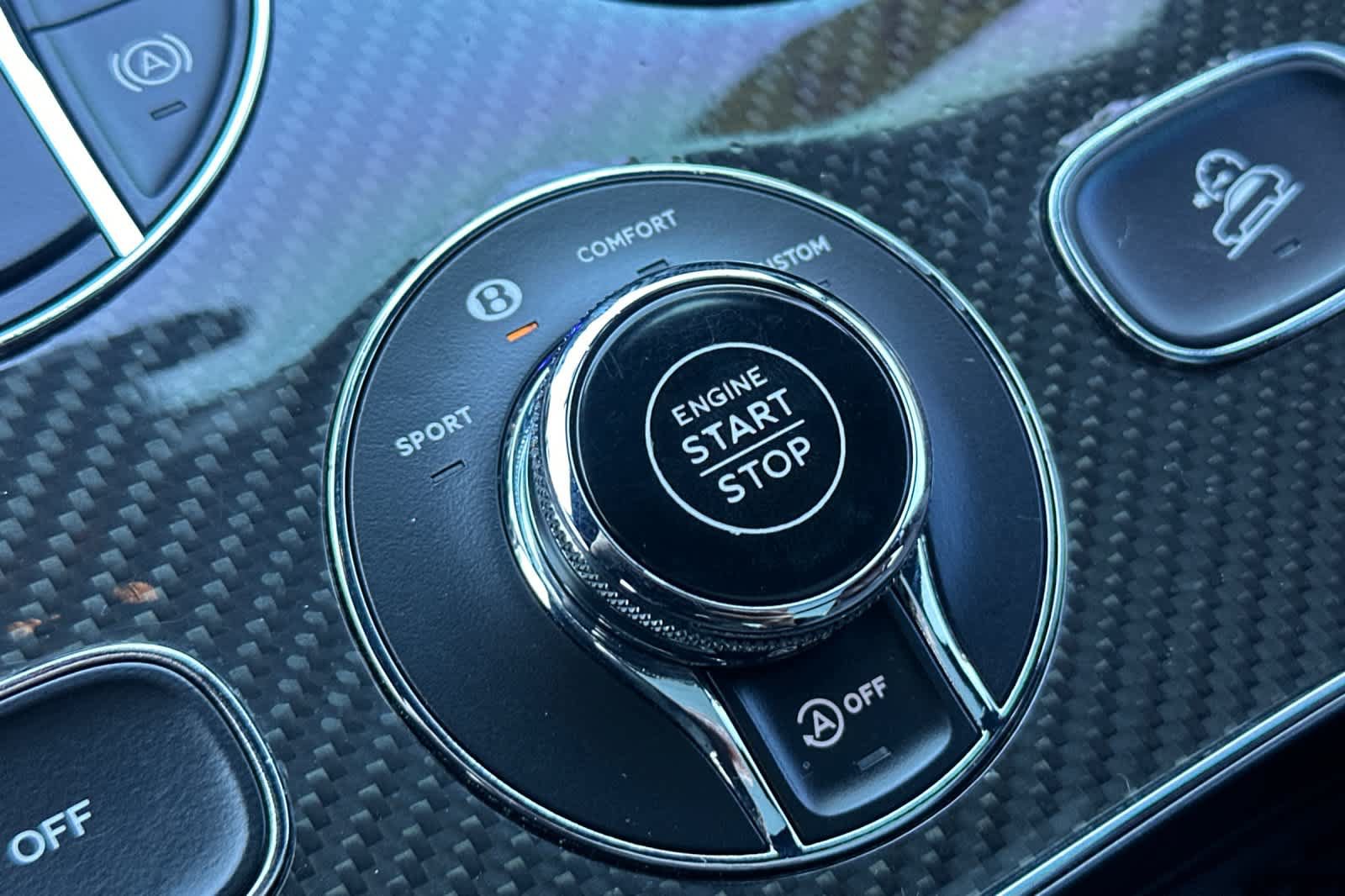 Used 2019 Bentley Bentayga AWD/4WD image 23