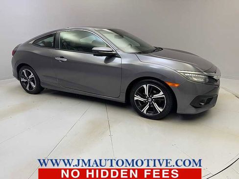 Used 2017 Honda Civic Touring image 7