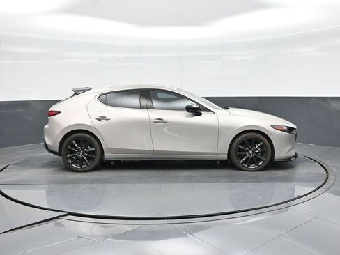 Used 2024 MAZDA MAZDA3 Hatchback w/Premium Plus Pkg image 22