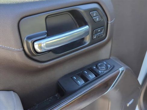 Used 2021 GMC Sierra 1500 SLT w/ SLT Convenience Package image 9
