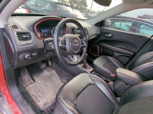 Used 2018 Jeep Compass Trailhawk w/ Navigation Group AWD/4WD image 7