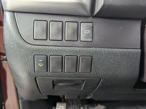 Used 2014 Toyota Highlander XLE AWD/4WD image 13