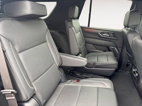 Used 2025 GMC Yukon Denali image 29