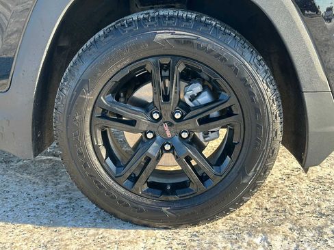 Certified 2024 GMC Terrain AT4 w/ Tech Package image 9