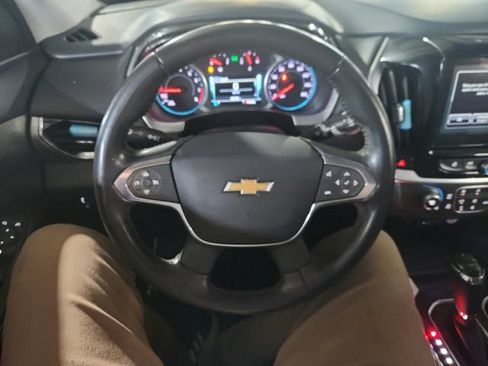 Used 2019 Chevrolet Traverse LT w/ LT Premium Package AWD/4WD image 11