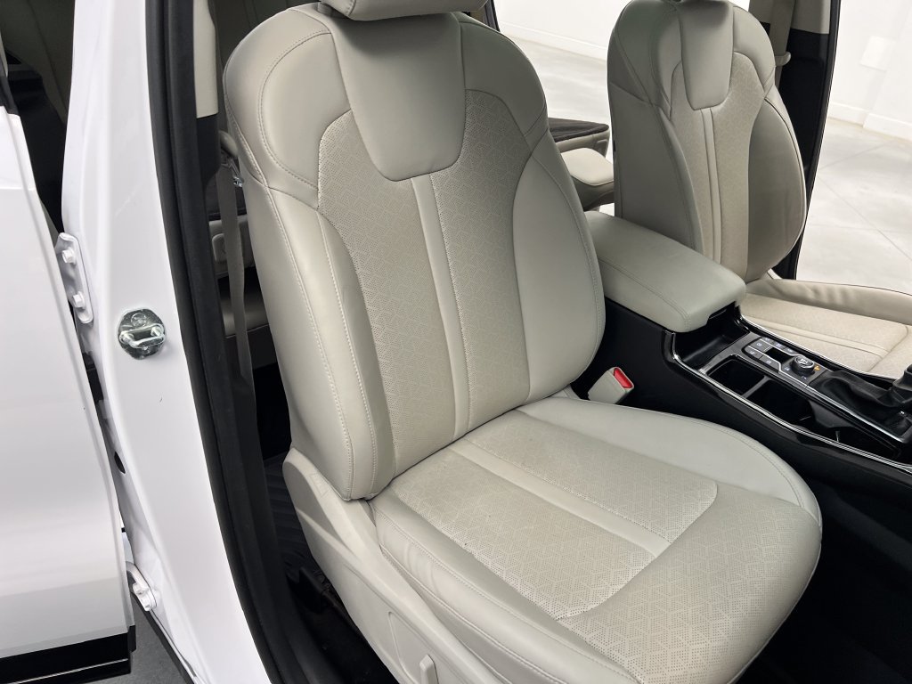 Used 2023 Kia Sorento SX AWD/4WD image 39