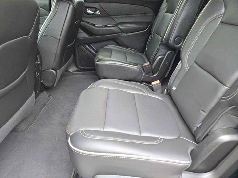 Certified 2023 Chevrolet Traverse Premier w/ Redline Edition FWD image 28