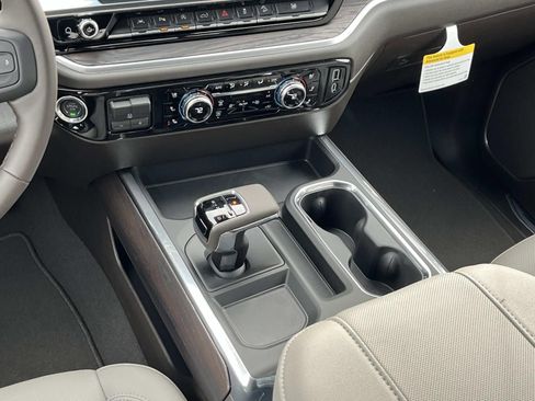 New 2026 GMC Sierra 1500 SLT w/ SLT Premium Plus Package image 15