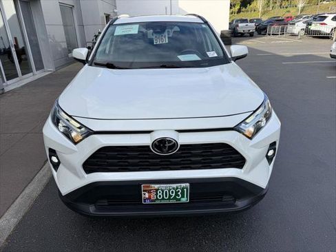 Certified 2022 Toyota RAV4 XLE Premium image 10