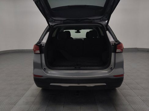 Used 2023 Chevrolet Equinox LT image 29