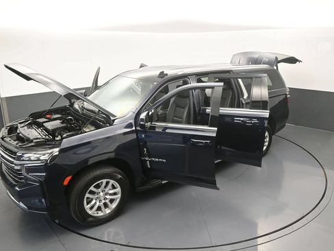 Used 2024 Chevrolet Suburban LT AWD/4WD image 66