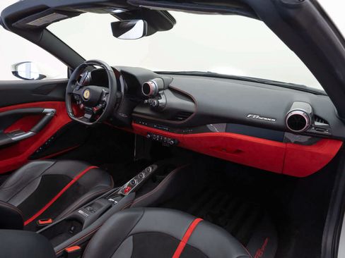 Certified 2022 Ferrari F8 Tributo RWD image 13