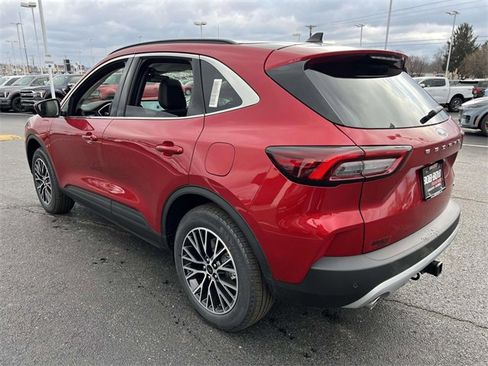 New 2026 Ford Escape SE w/ PHEV Premium Package image 5