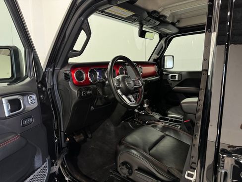 Used 2021 Jeep Wrangler Unlimited Rubicon w/ Uconnect 4C Nav & Sound Group AWD/4WD image 17