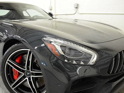 Used 2019 Mercedes-Benz AMG GT C w/ AMG Interior Night Package image 31