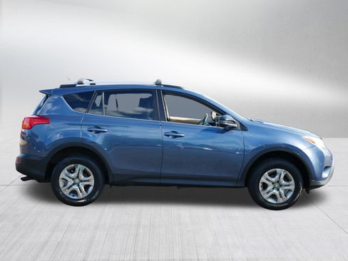 Used 2013 Toyota RAV4 LE AWD/4WD image 8