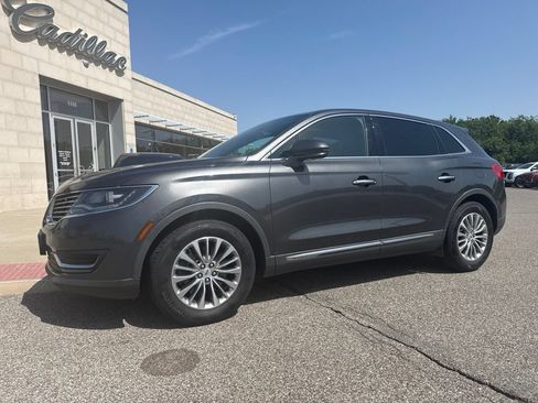 Used 2018 Lincoln MKX Select w/ Select Plus Package FWD image 1