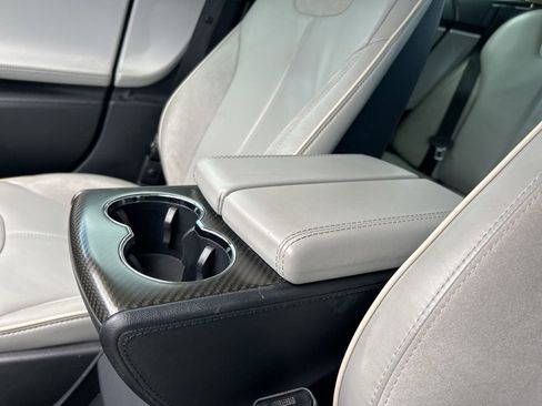 Used 2013 Tesla Model S Performance RWD image 32
