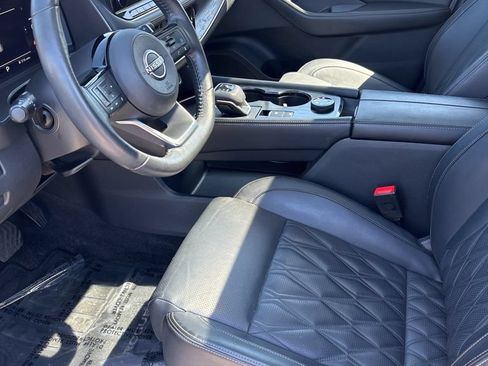 Used 2023 Nissan Rogue Platinum AWD/4WD image 11