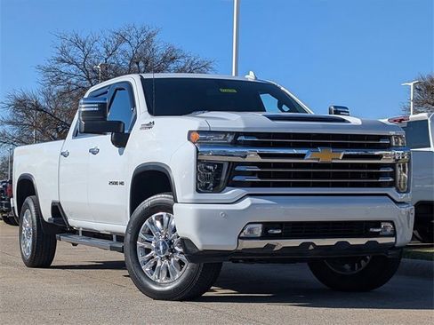 Used 2020 Chevrolet Silverado 2500 High Country w/ Z71 Off-Road Package image 2