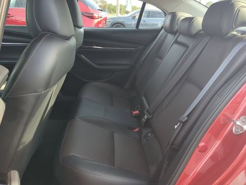 Used 2025 MAZDA MAZDA3 2.5 Turbo Sedan w/Premium Plus image 12