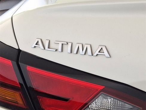 Used 2020 Nissan Altima 2.5 SR image 33