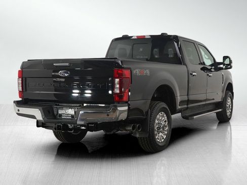 Used 2022 Ford F350 Lariat w/ Chrome Package image 5