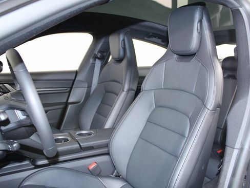 New 2025 Porsche Taycan image 13