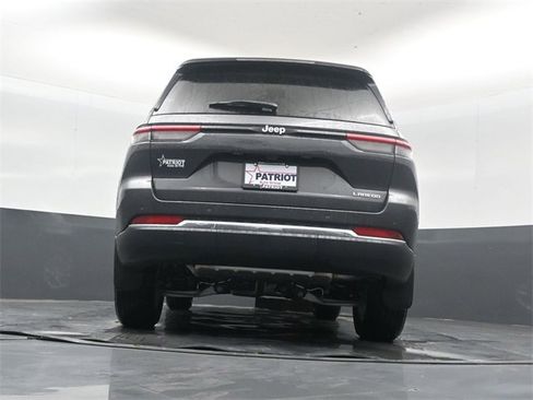 New 2025 Jeep Grand Cherokee Laredo X w/ Luxury Tech Group I image 39