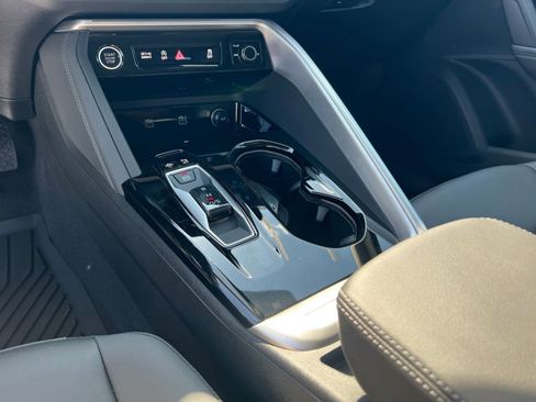 New 2025 Audi Q5 Premium image 18