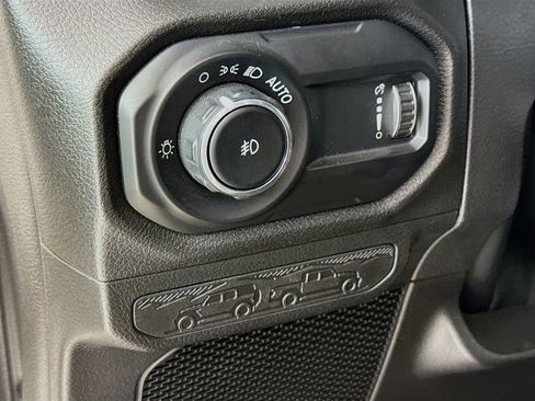 Used 2025 Jeep Wrangler Sport S image 11