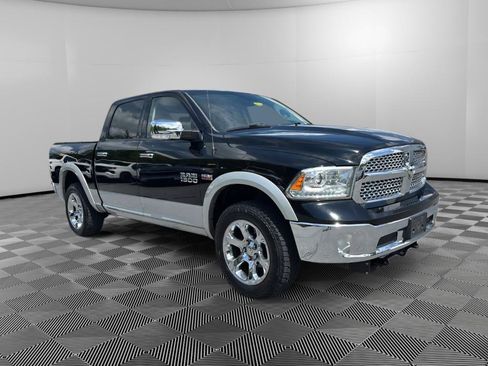 Used 2014 RAM 1500 Laramie AWD/4WD image 2