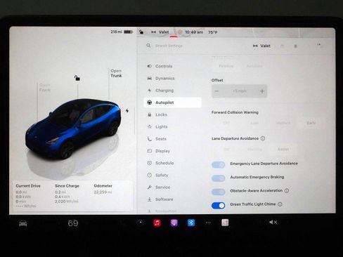 Used 2025 Tesla Model Y Long Range image 30