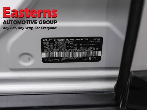 Used 2020 Mitsubishi Outlander ES image 35