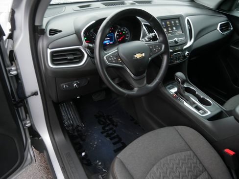 Used 2022 Chevrolet Equinox LT AWD/4WD image 19