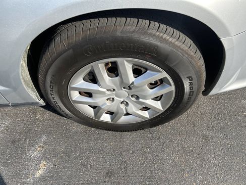 Used 2014 Dodge Grand Caravan American Value Package image 4