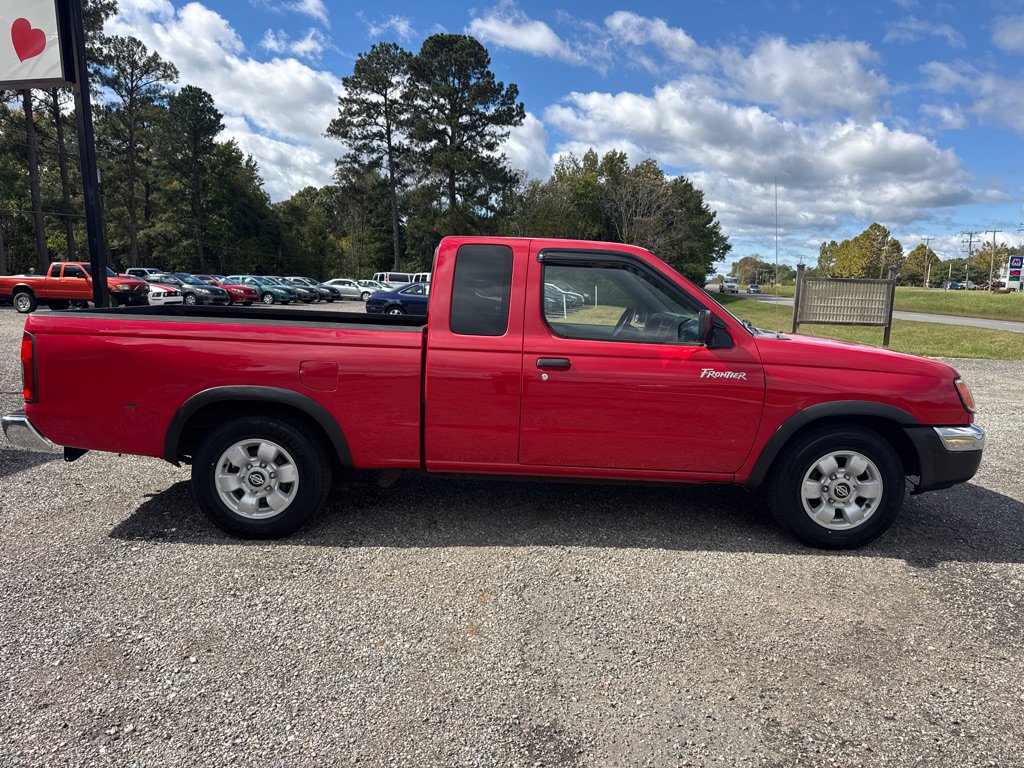 Used 2000 Nissan Frontier XE RWD image 10