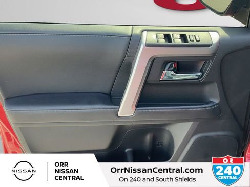 Used 2022 Toyota 4Runner SR5 Premium w/ Moonroof Package RWD image 16